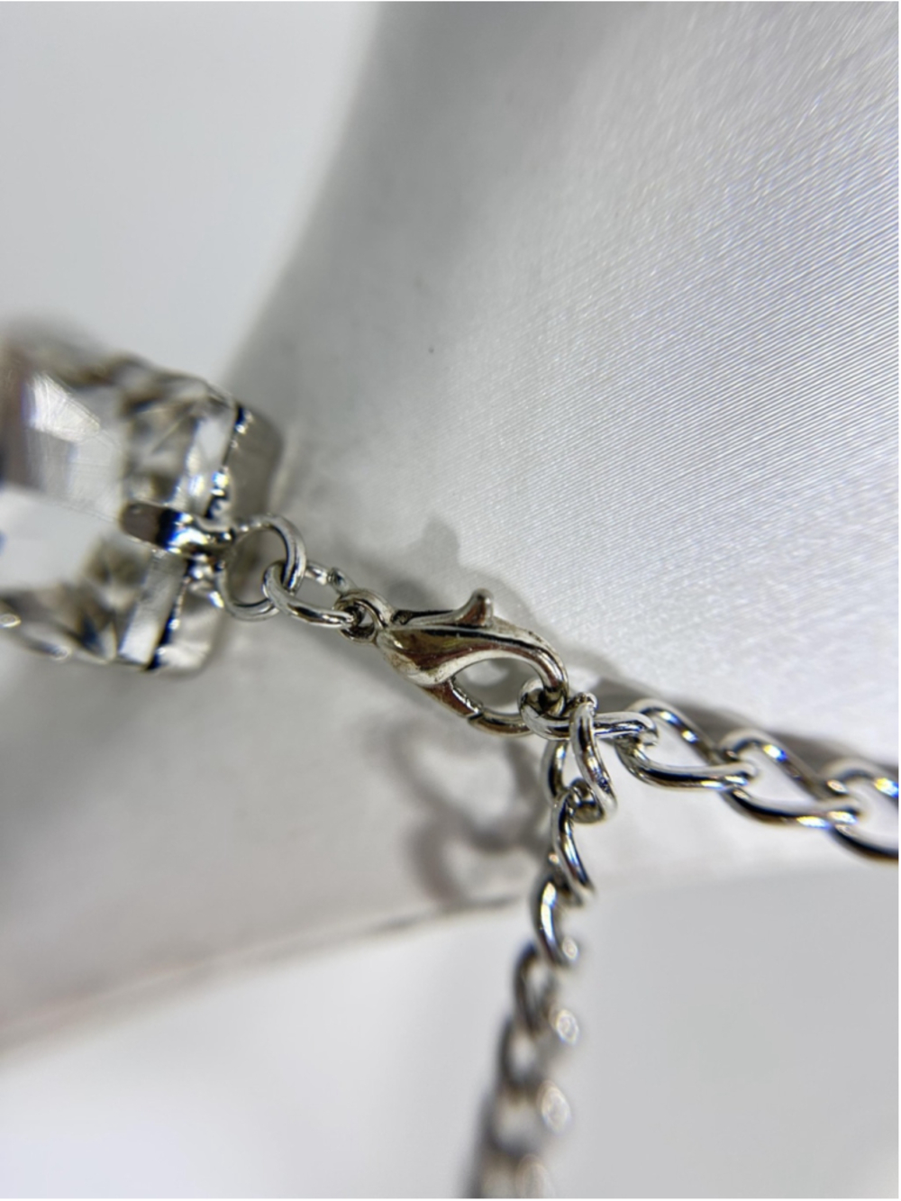 Necklace Silver Tone Crystal Bib Statement Collar Clear Fashion Lobster Clasp - Picture 4 of 9